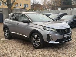Grau Gebraucht 2023 Peugeot 3008 Allure SUV | 22.490 € (Guter Preis)