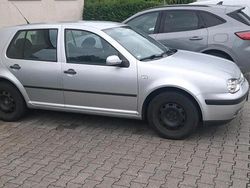 Silber Gebraucht 2002 VW Golf IV Limousine | 2.222 € (Fairer Preis)