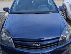 Blau Gebraucht 2005 Opel Astra Coupé | 1.450 € (Fairer Preis)