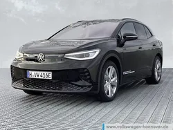 Grenadillschwarz metallic Gebraucht 2024 VW ID.4 GTX SUV | 51.950 €