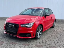 Rot Gebraucht 2013 Audi A1 Attraction Kleinwagen | 5.890 € (Fairer Preis)