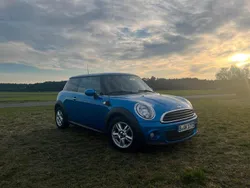 Blau Gebraucht 2011 Mini ONE Kleinwagen | 6.450 € (Teuer)