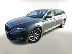 Quarzgrau metallic Gebraucht 2019 Skoda Superb Style Kombi | 18.914 € (Fairer Preis)