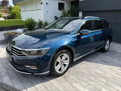 Blau Gebraucht 2023 VW Passat Elegance Kombi | 23.850 € (Fairer Preis)
