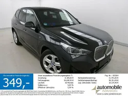 Saphirschwarz met. Gebraucht 2023 BMW iX1 M Sport SUV | 38.440 € (Guter Preis)