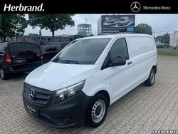 Weiß Gebraucht 2020 Mercedes Vito Van / Kleinbus | 17.172 € (Etwas zu teuer)