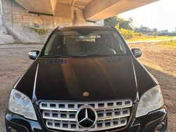 Schwarz Gebraucht 2009 Mercedes ML350 SUV | 9.950 € (Etwas zu teuer)