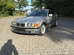 Silber Gebraucht 1992 BMW 320 Coupé | 8.000 €