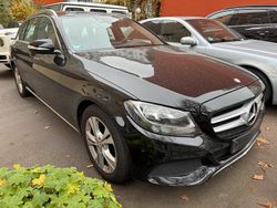 Schwarz Gebraucht 2015 Mercedes C180 Kombi | 9.800 € (Superpreis)