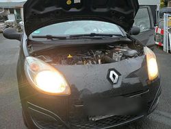 Schwarz Gebraucht 2008 Renault Twingo Kleinwagen | 2.399 € (Teuer)