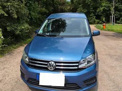 Blau Gebraucht 2016 VW Caddy Comfortline Van / Kleinbus | 8.300 €