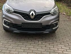 Grau Gebraucht 2018 Renault Captur Bose Edition SUV | 7.900 € (Superpreis)