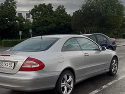 Silber Gebraucht 2003 Mercedes CLK200 Coupé | 5.290 €