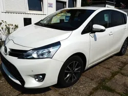 White pearl Gebraucht 2014 Toyota Verso Van / Kleinbus | 12.990 € (Fairer Preis)