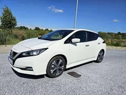 Pearl white Gebraucht 2022 Nissan Leaf N-Connecta Kleinwagen | 15.900 € (Fairer Preis)
