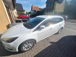 Weiß Gebraucht 2017 Ford Focus Titanium Kombi | 8.890 € (Guter Preis)
