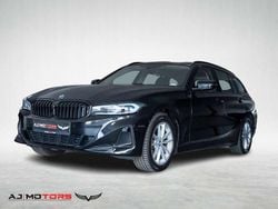 Saphirschwarz Gebraucht 2023 BMW 318 Shadowline Kombi | 26.990 € (Guter Preis)
