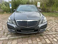 Grau Gebraucht 2010 Mercedes E250 Kombi | 7.999 € (Fairer Preis)