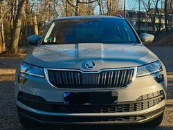 Grau Gebraucht 2021 Skoda Karoq Clever SUV | 22.200 € (Fairer Preis)