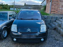 Schwarz Gebraucht 2006 Citroën C2 Kleinwagen | 800 €