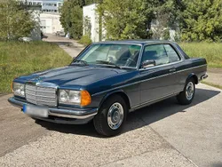 Blau Gebraucht 1984 Mercedes 230 Coupé | 14.900 €