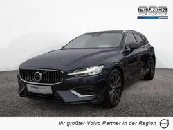 Blau Gebraucht 2024 Volvo V60 Plus Kombi | 45.990 € (Teuer)