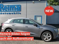 Taifungrau Gebraucht 2019 Audi e-tron Advanced SUV | 24.490 € (Guter Preis)