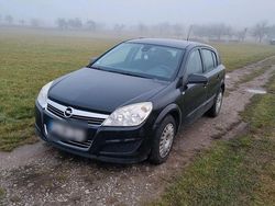 Schwarz Gebraucht 2009 Opel Astra Limousine | 2.700 € (Fairer Preis)