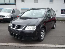 Schwarz Gebraucht 2006 VW Touran Goal Van / Kleinbus | 1.900 € (Fairer Preis)