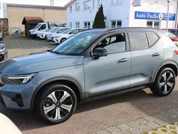 Grau Gebraucht 2022 Volvo XC40 Plus SUV | 31.500 € (Guter Preis)