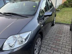 Grau Gebraucht 2008 Toyota Auris Kombi | 5.000 € (Fairer Preis)