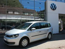 Silber Gebraucht 2011 VW Touran Trendline Van / Kleinbus | 10.490 € (Teuer)