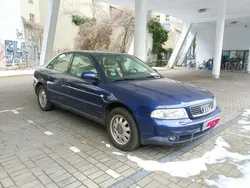 Blau Gebraucht 2000 Audi A4 Limousine | 2.300 € (Guter Preis)