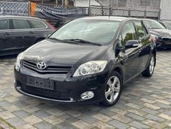 Night time black Gebraucht 2010 Toyota Auris Executive Kleinwagen | 7.600 € (Etwas zu teuer)