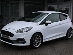 Weiß Gebraucht 2019 Ford Fiesta ST Kleinwagen | 16.490 € (Fairer Preis)