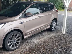 Beige Gebraucht 2019 Ford Kuga Vignale SUV | 17.000 € (Fairer Preis)