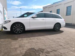 Weiß Gebraucht 2018 Mercedes E220 Avantgarde Kombi | 24.500 € (Etwas zu teuer)