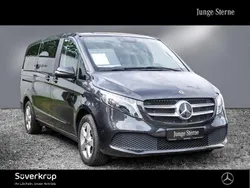 Grau Gebraucht 2023 Mercedes V250 Van / Kleinbus | 54.790 € (Fairer Preis)