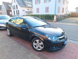 Schwarz Gebraucht 2006 Opel Astra GTC Coupé | 1.700 € (Fairer Preis)