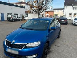 Blau Gebraucht 2016 Skoda Rapid Kleinwagen | 5.200 € (Fairer Preis)