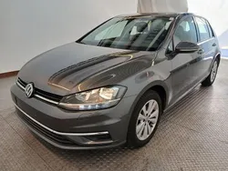 Grau Gebraucht 2017 VW Golf VII Comfortline Limousine | 12.480 € (Fairer Preis)
