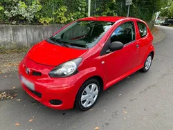 Rot Gebraucht 2009 Toyota Aygo Kleinwagen | 1.800 € (Fairer Preis)