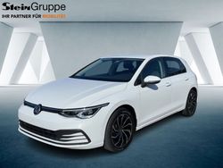 Weiß Gebraucht 2021 VW Golf VIII Life Limousine | 22.570 € (Etwas zu teuer)
