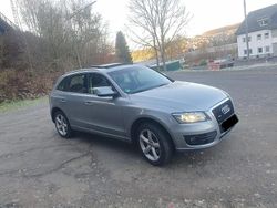 Grau Gebraucht 2009 Audi Q5 SUV | 9.999 € (Guter Preis)