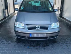 Grau Gebraucht 2009 VW Sharan Van / Kleinbus | 7.200 € (Teuer)