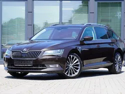 Magneticbraun metallic Gebraucht 2016 Skoda Superb LAURIN & KLEMENT Kombi | 18.850 € (Fairer Preis)