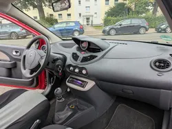 Rot Gebraucht 2011 Renault Twingo Kleinwagen | 1.499 € (Guter Preis)