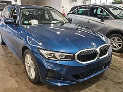 Phytonicblau metallic Gebraucht 2023 BMW 320 Kombi | 30.890 € (Guter Preis)
