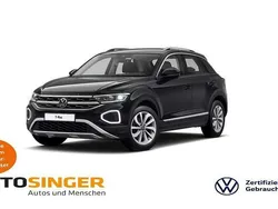 Deep black perleffekt Gebraucht 2024 VW T-Roc Style SUV | 26.940 € (Guter Preis)