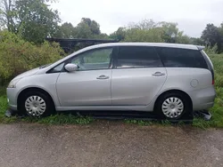 Grau Gebraucht 2004 Mitsubishi Grandis Intense Van / Kleinbus | 1.550 € (Fairer Preis)
